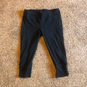 Athleta black leggings crop size L